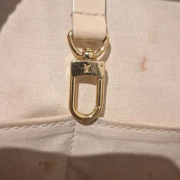 Louis Vuitton Cream Iridescent Patent Leather Tote - Picture 11 of 16